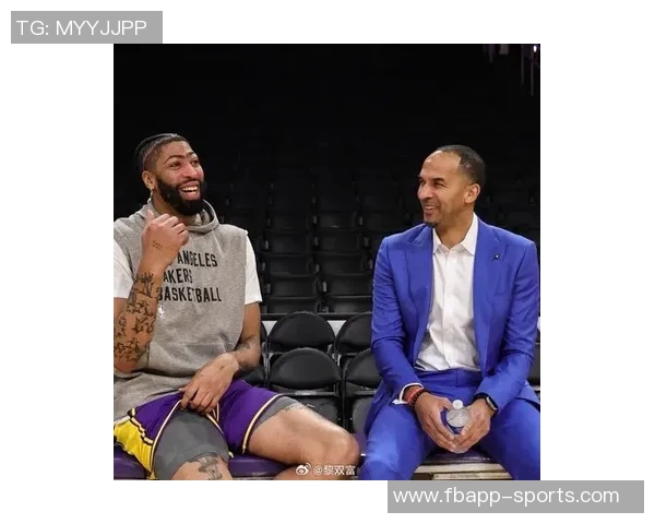 浓眉因小腿伤势缺席对阵雄鹿比赛连续第六场缺阵令人担忧