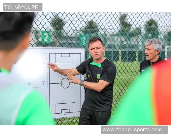 北京国安引进东欧外教消息确认教练已在北京洽谈中