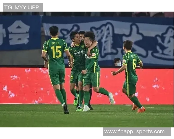 国安热身赛表现出色郝昱丞传射法比奥进球球队将赴泰国冬训