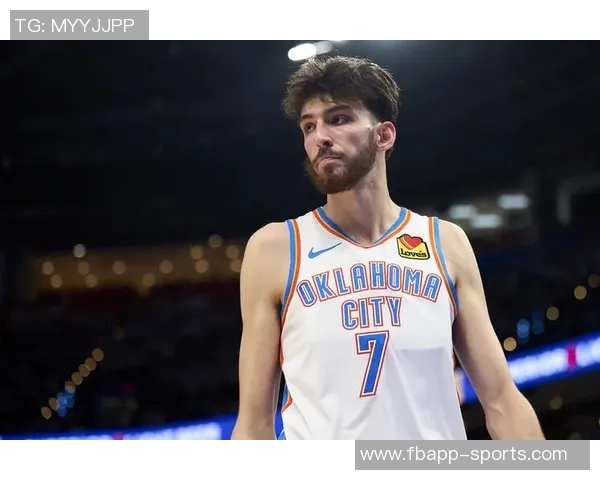 外线失准埃奇库姆三分球未能命中贡献14分4篮板2助攻1盖帽正负值惨淡29