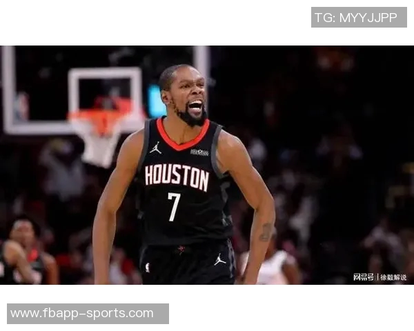 霍勒迪绝杀三分震撼全场杜兰特坐板凳神情凝重显紧张