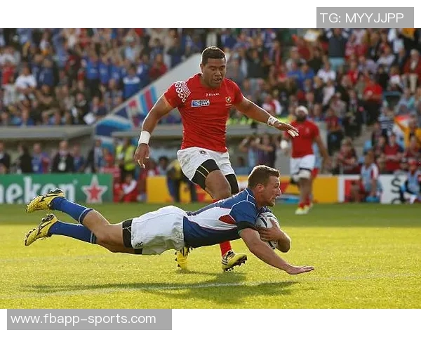 马威赞狄龙背身单打技艺非凡展现个人实力与篮球魅力